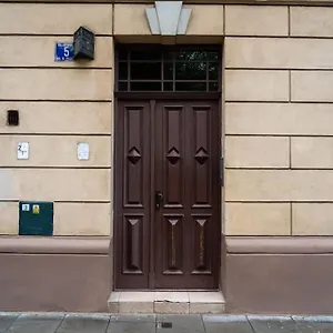 Asnyka Old Town Apartamento Cracovia